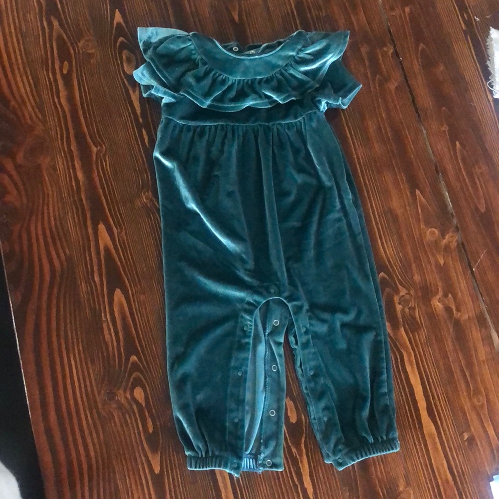 Velour Cat & Jack romper, Size 12 months.